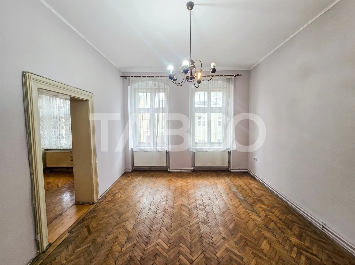 Apartament 3 camere 80 mpu etaj 1 zona Centru Istoric - 3