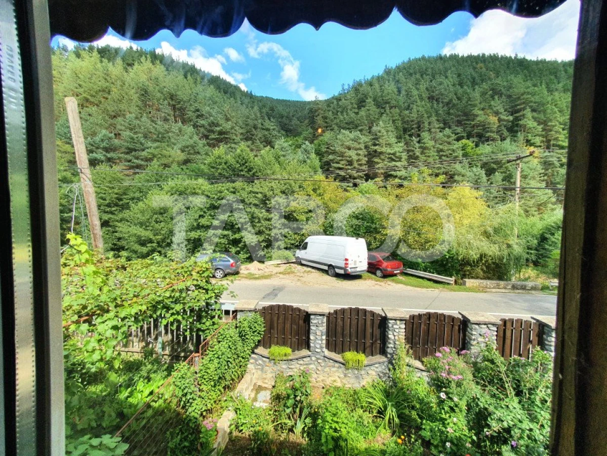 Casa de vanzare cu 6 camere in drumul spre Paltinis bonus inca o casa - 8