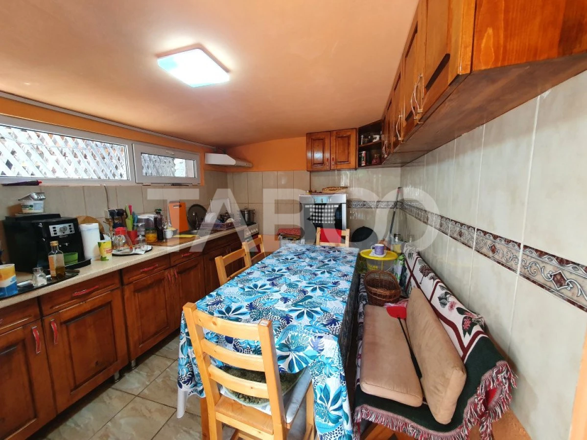 Casa de vanzare cu 6 camere in drumul spre Paltinis bonus inca o casa - 6