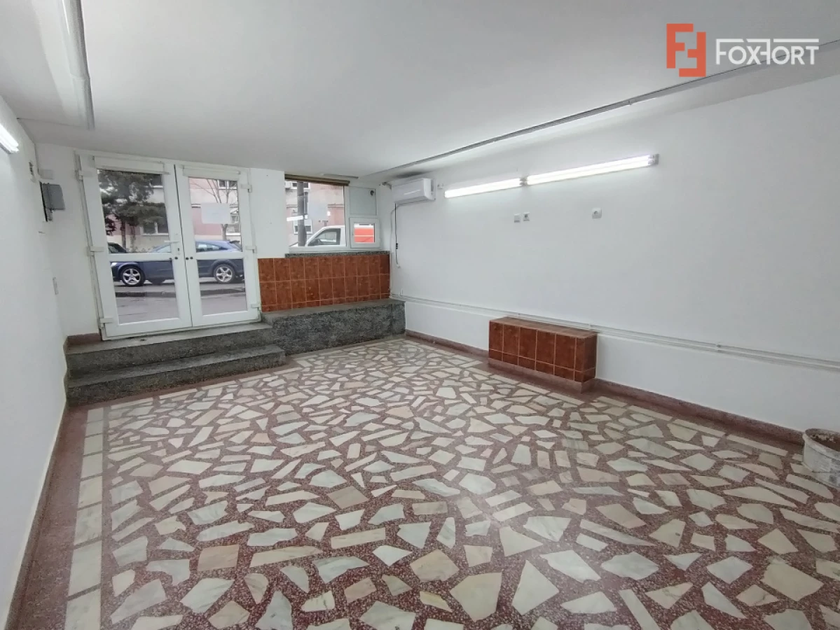 Spatiu comercial cu 3 incaperi de inchiriat in zona Spitalul Judetean - 1