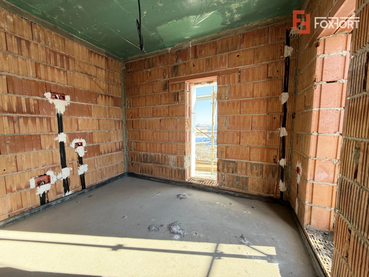 Duplex cu 3 camere si teren de 247 mp de vanzare in localitatea Sacalaz - 2