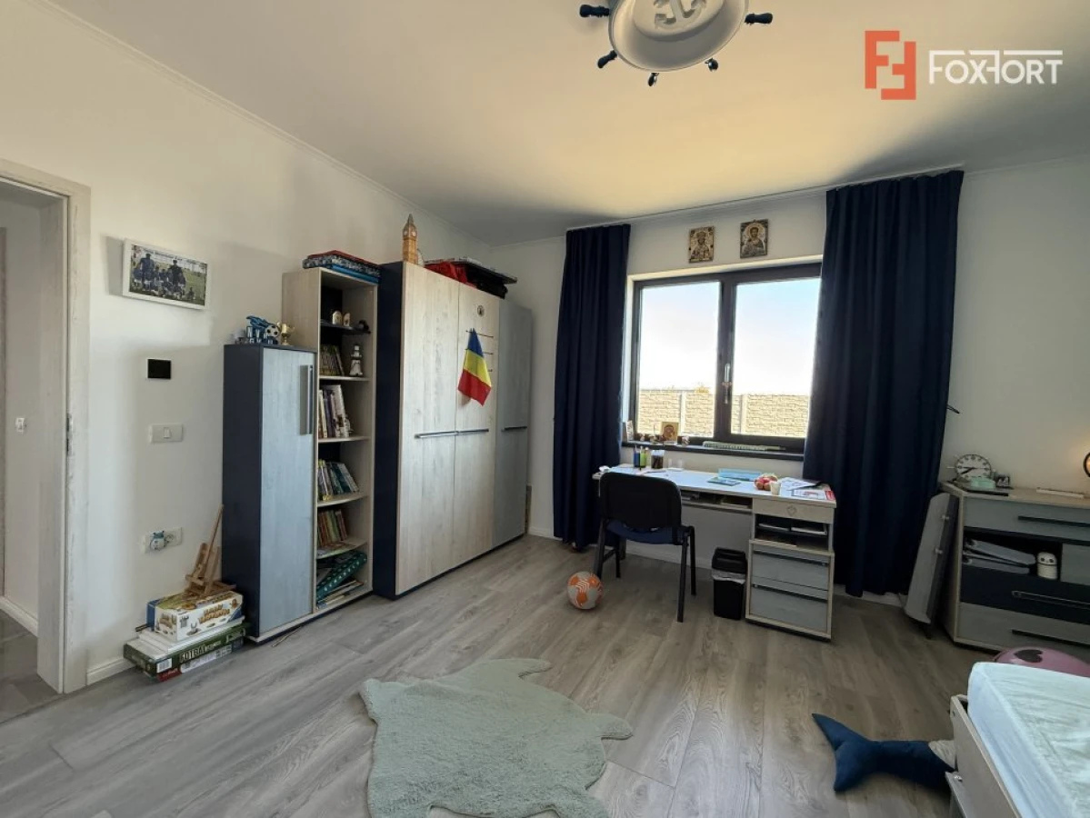 Casa individuala cu 5 camere de vanzare in Sacalaz, Exterior Sud - 5