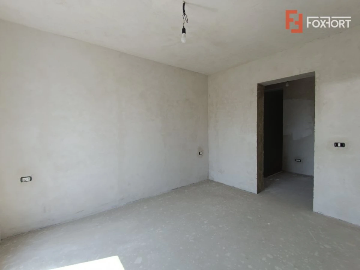 Duplex de vanzare cu 4 camere si teren de 290 mp - Giroc - 9