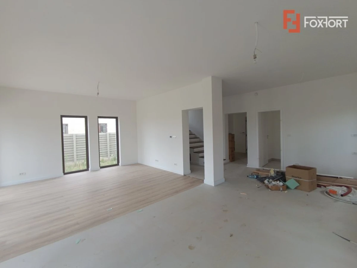 Casa individuala cu 4 camere de vanzare in Mosnita Noua - 3