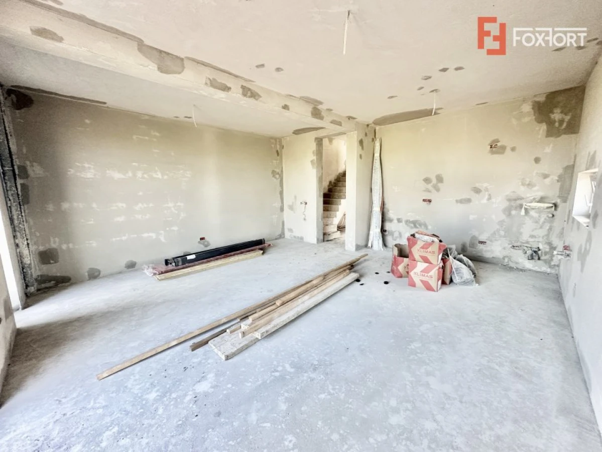 Duplex cu 5 camere si 380 mp teren cu panouri fotovoltaice - Mosnita Noua - 5