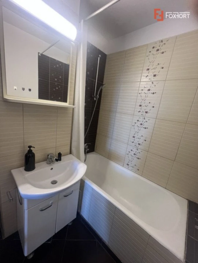 Apartament cu 3 camere decomandat, zona Girocului - 10