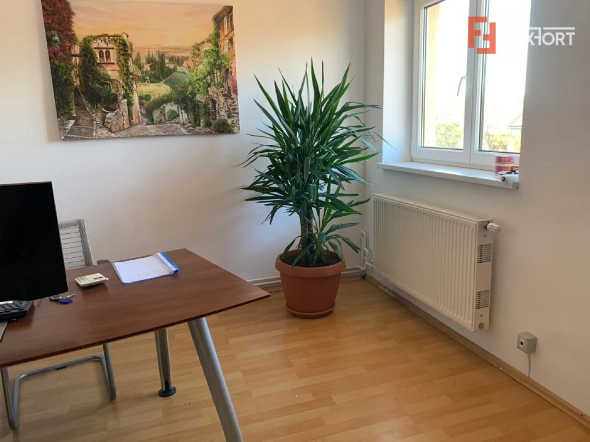 Spatiu comercial cu 12 incaperi si suprafata de 630 mp, zona Mircea cel Batran - 7