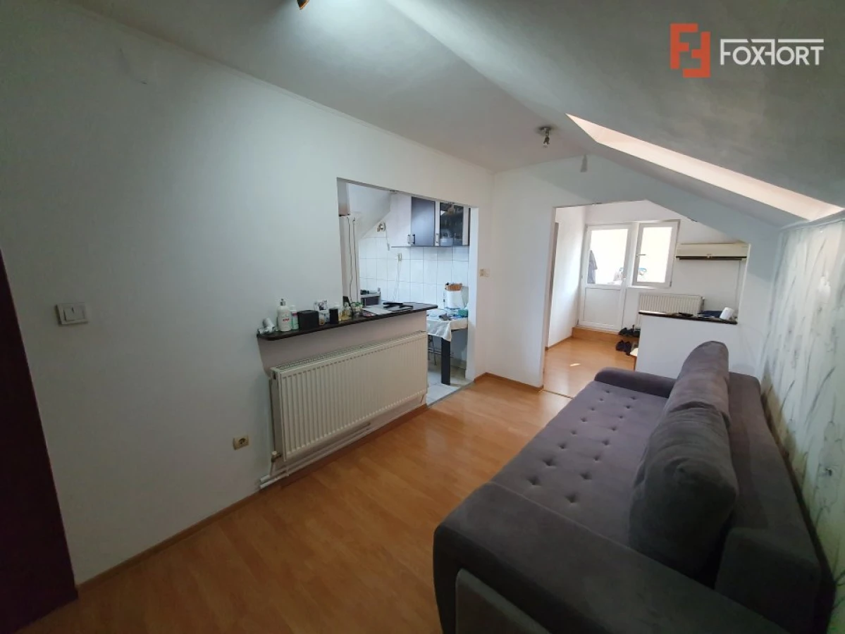 Apartament de vanzare cu 2 camere si balcon, zona Shopping City - 2