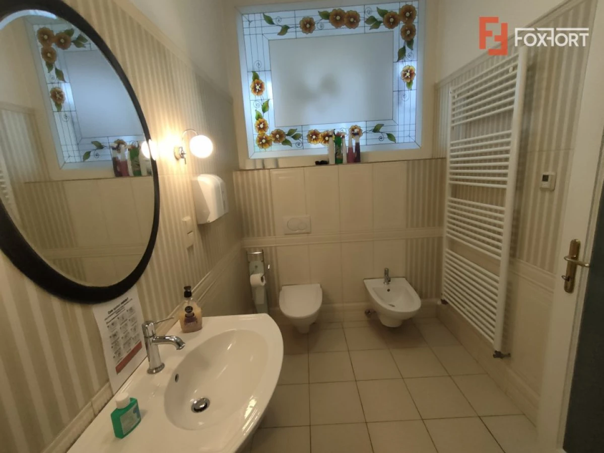 Ture in cabinet medical de inchiriat in incinta DENOVOCLINIC - 5