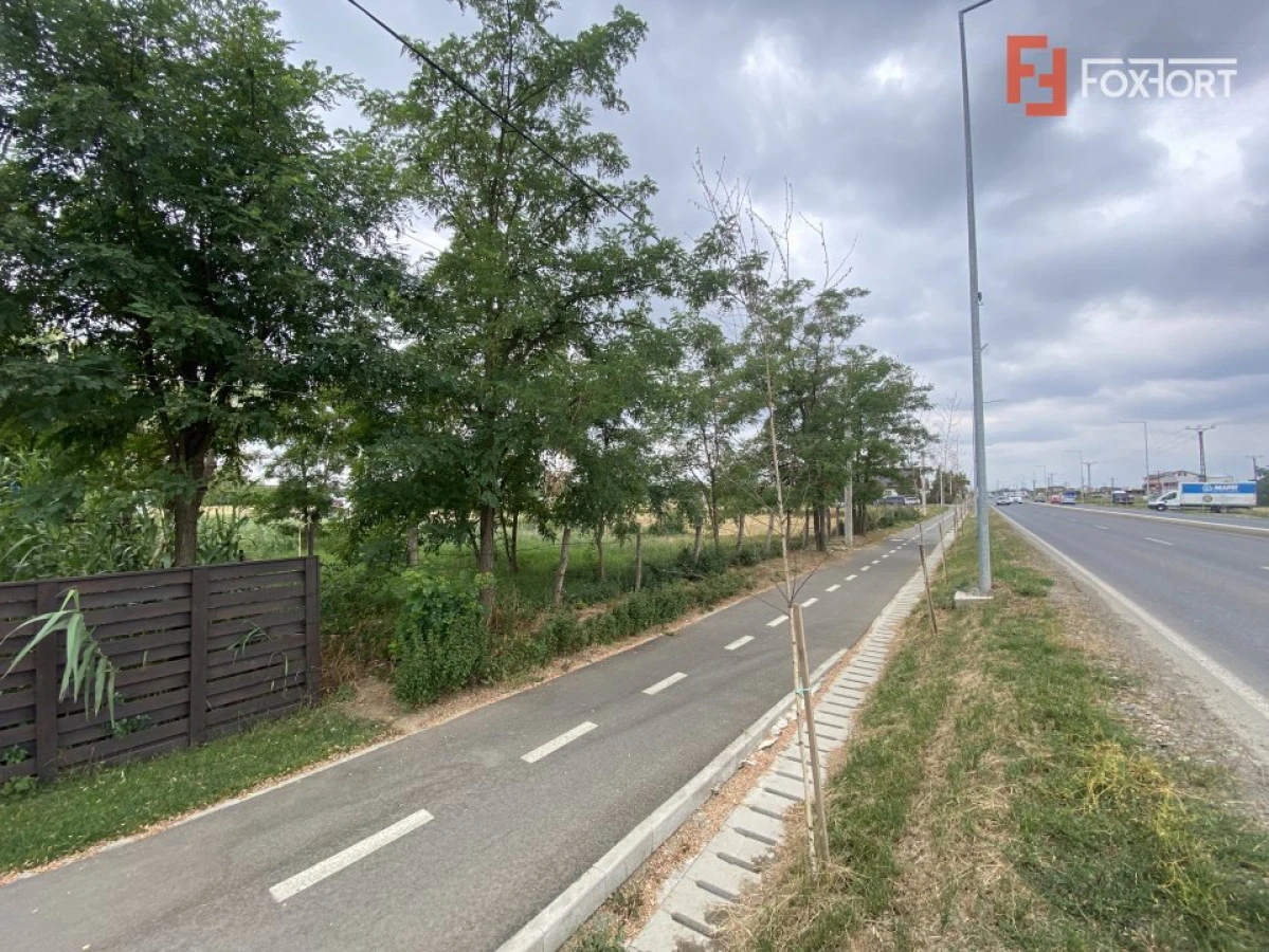 Teren intravilan Mosnita Noua cu front la soseaua principala - ID V3915 - 2