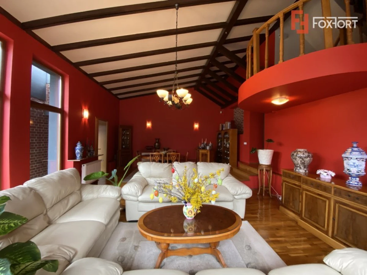 Vila cu 10 camere, de vanzare in Chisoda - ID V3322 - 2