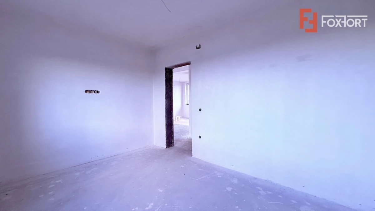 Casa tip triplex, cu 2 camere, de vanzare in Sanandrei. - 6