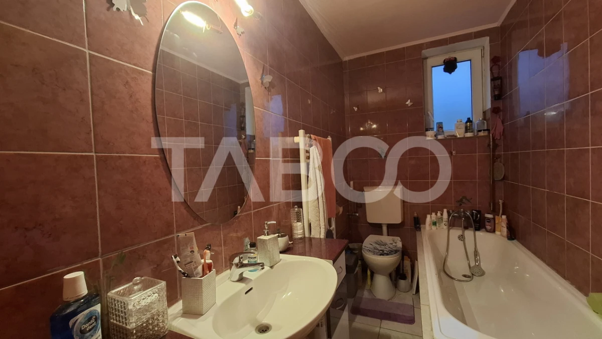 Apartament 3 camere de vanzare decomandat 98 mp zona Selimbar Sibiu - 8