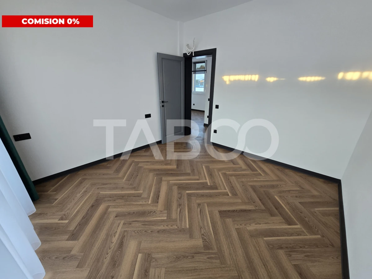 Apartament decomandat de vanzare 3 camere 2 locuri de parcare Turnisor - 1