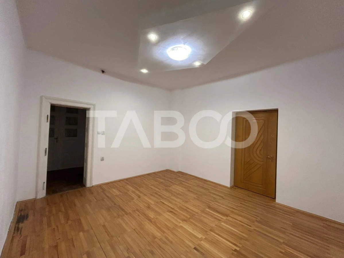 Apartament de vanzare cu 5 camere garaj zona Central din Sibiu - 4