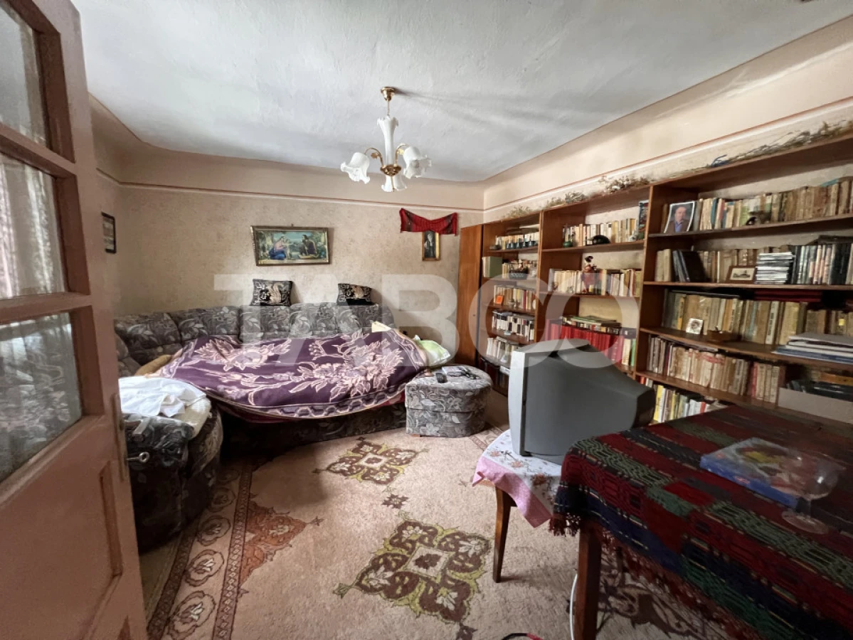 Casa de vanzare 4 camere 2 bai 1162 mp de curte si gradina in Toderita - 9