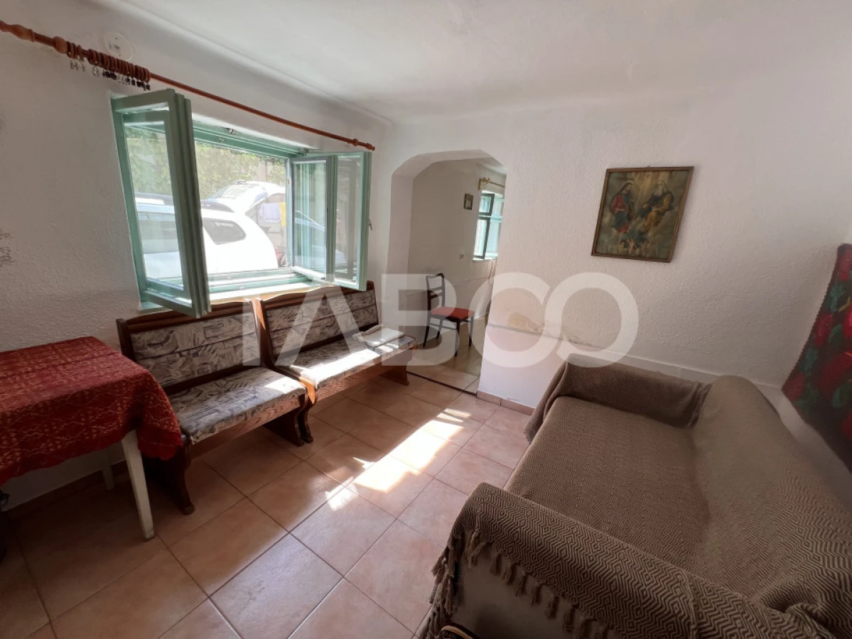 Casa de vanzare 4 camere 2 bai 1162 mp de curte si gradina in Toderita - 8