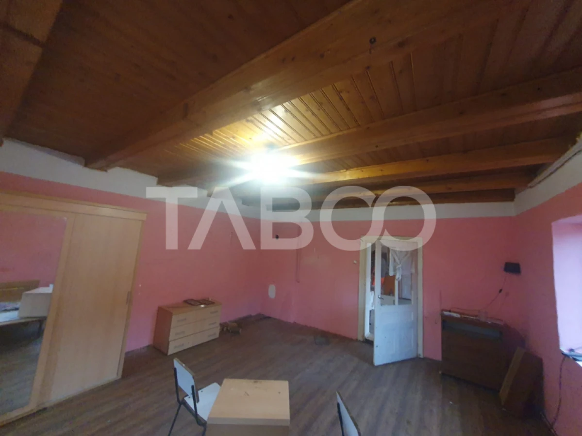 Casa de vanzare in Grid 87 mp utili + anexe beci si sura - 4