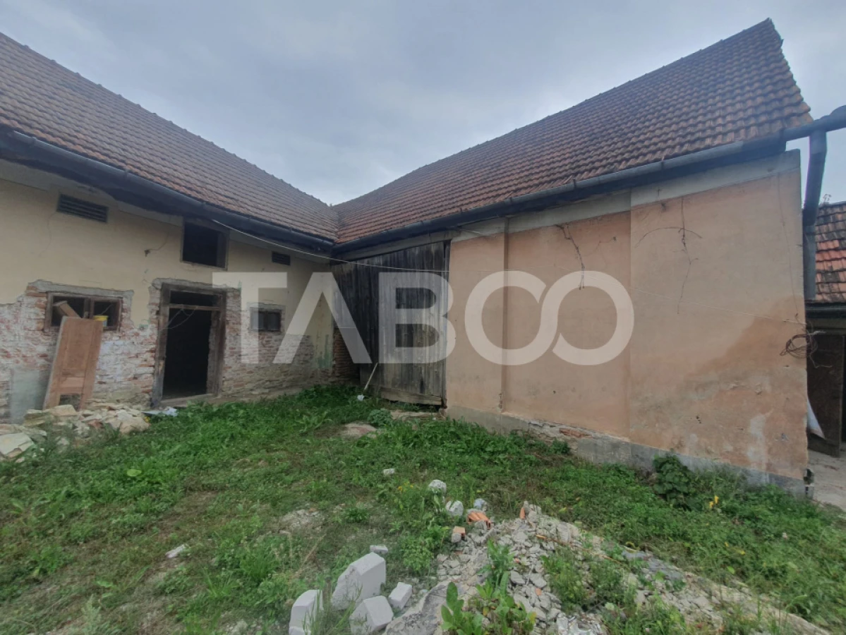 Casa de vanzare in Grid 87 mp utili + anexe beci si sura - 2