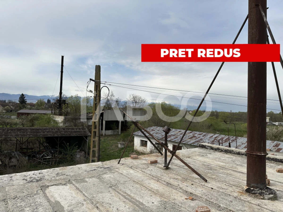 Spatiu industrial 5030 mp cu toate utilitatile acces auto Sat Sercaia - 1