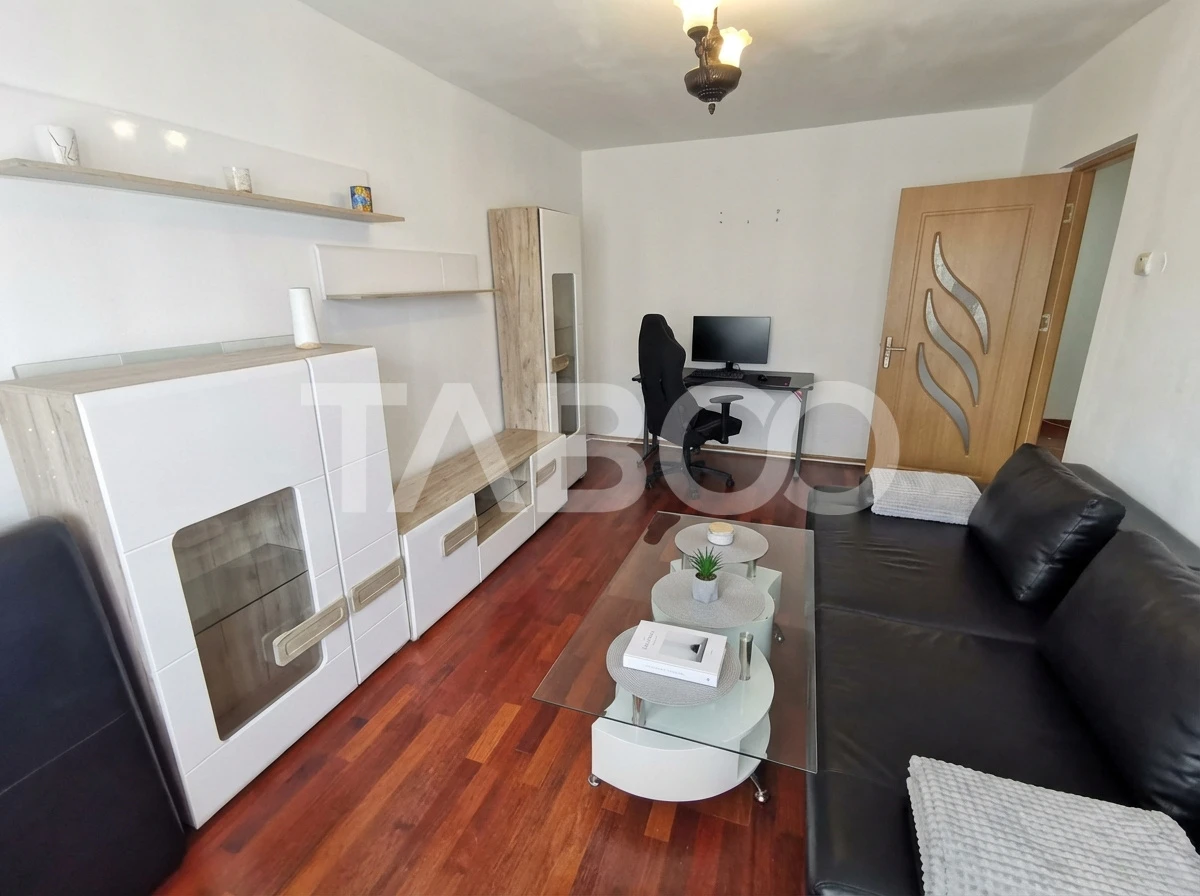 Apartament cu 2 camere decomandate 2 balcoane in zona Valea Aurie - 1