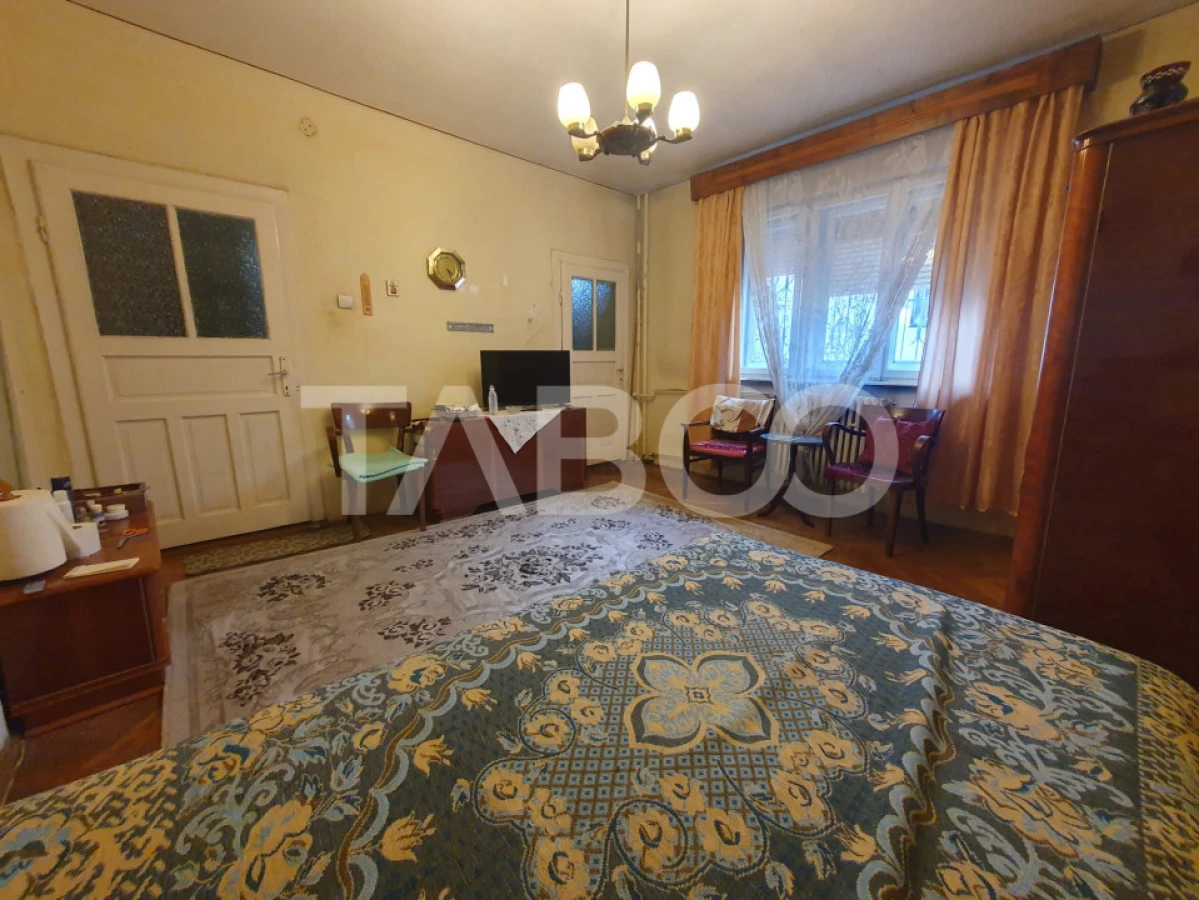 Casa 5 camere 374 mp utili + Anexa 75 mp in punctul 0 al Fagarasului - 5