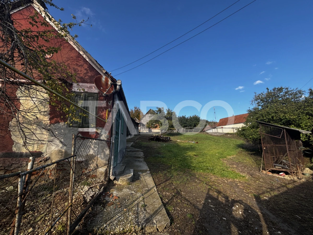 Exclusivitate comision 0% casa cu sura si anexe teren 3700 mp Alamor - 3