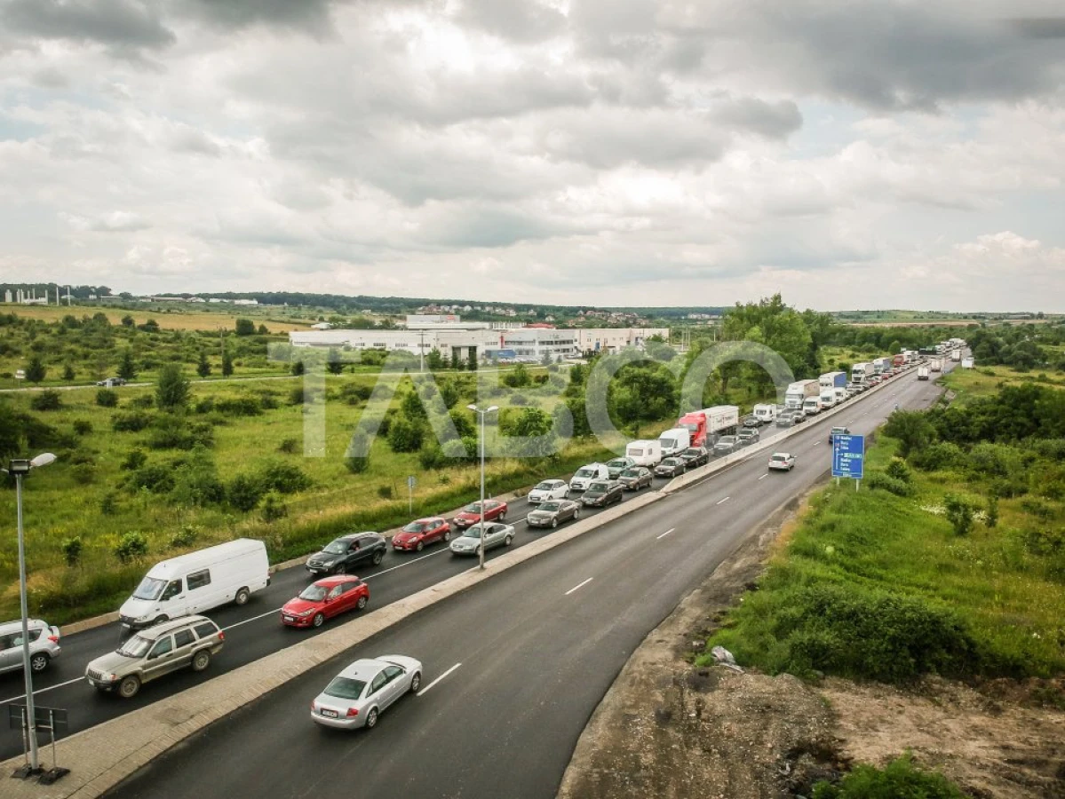 Teren intravilan un hectar de vanzare in parcul Industrial Selimbar - 1