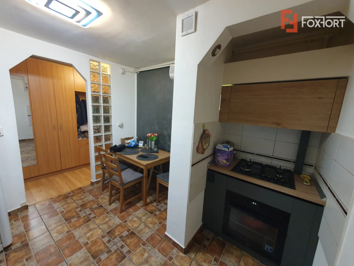 Apartament cu 2 camere, etaj 2 - zona Dambovita - 4