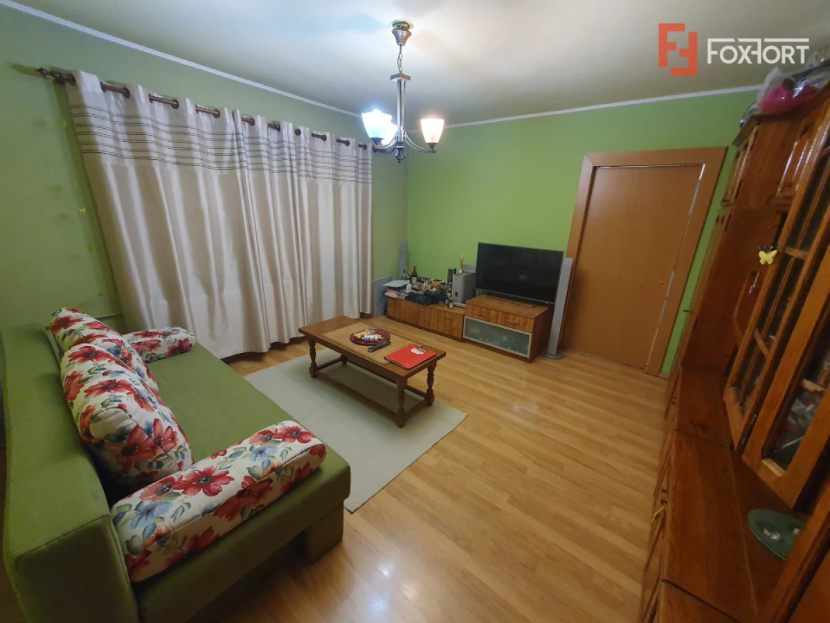 Apartament cu 2 camere, etaj 2 - zona Dambovita - 1