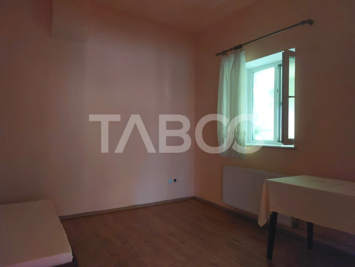 Apartament la casa 52 mp 2 camere terasa pivnita central Cisnadie - 9