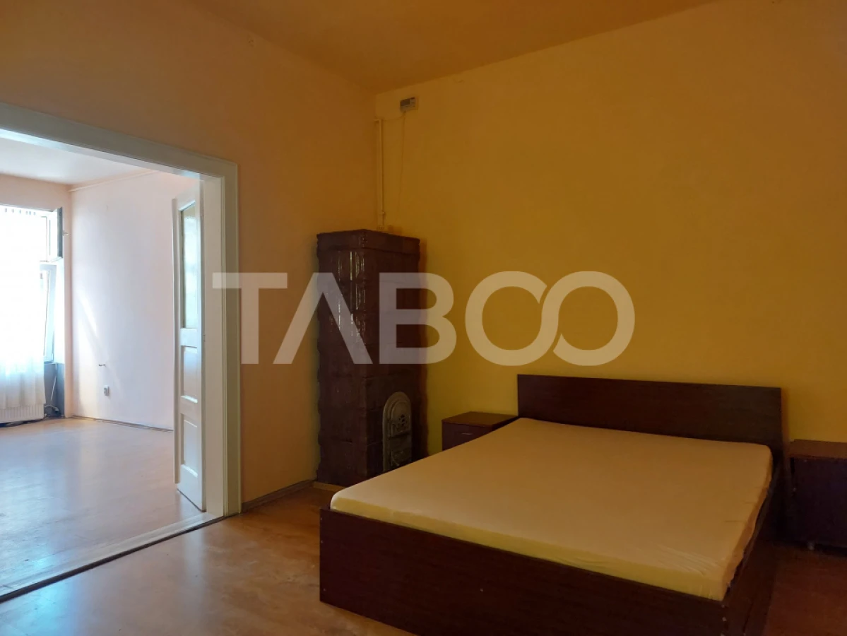 Apartament la casa 52 mp 2 camere terasa pivnita central Cisnadie - 3