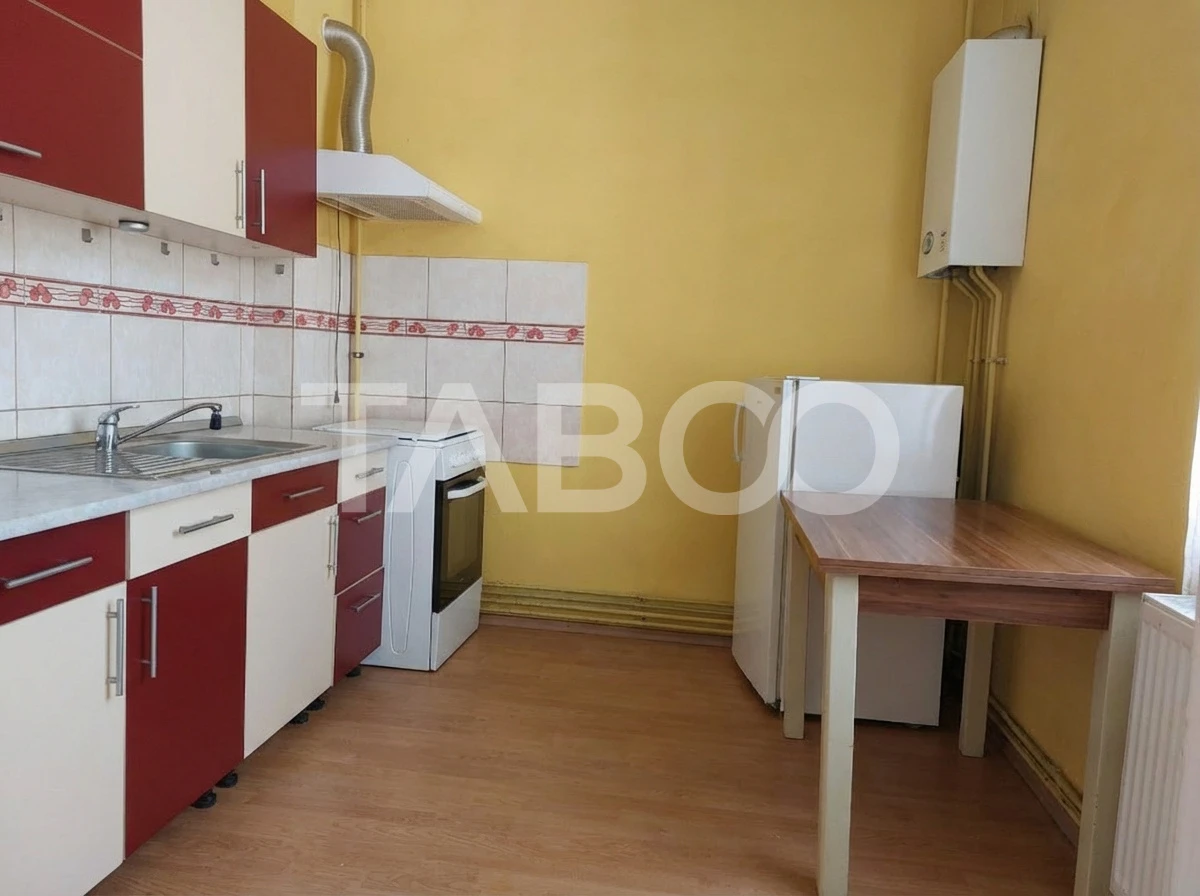 Apartament la casa 52 mp 2 camere terasa pivnita central Cisnadie - 1