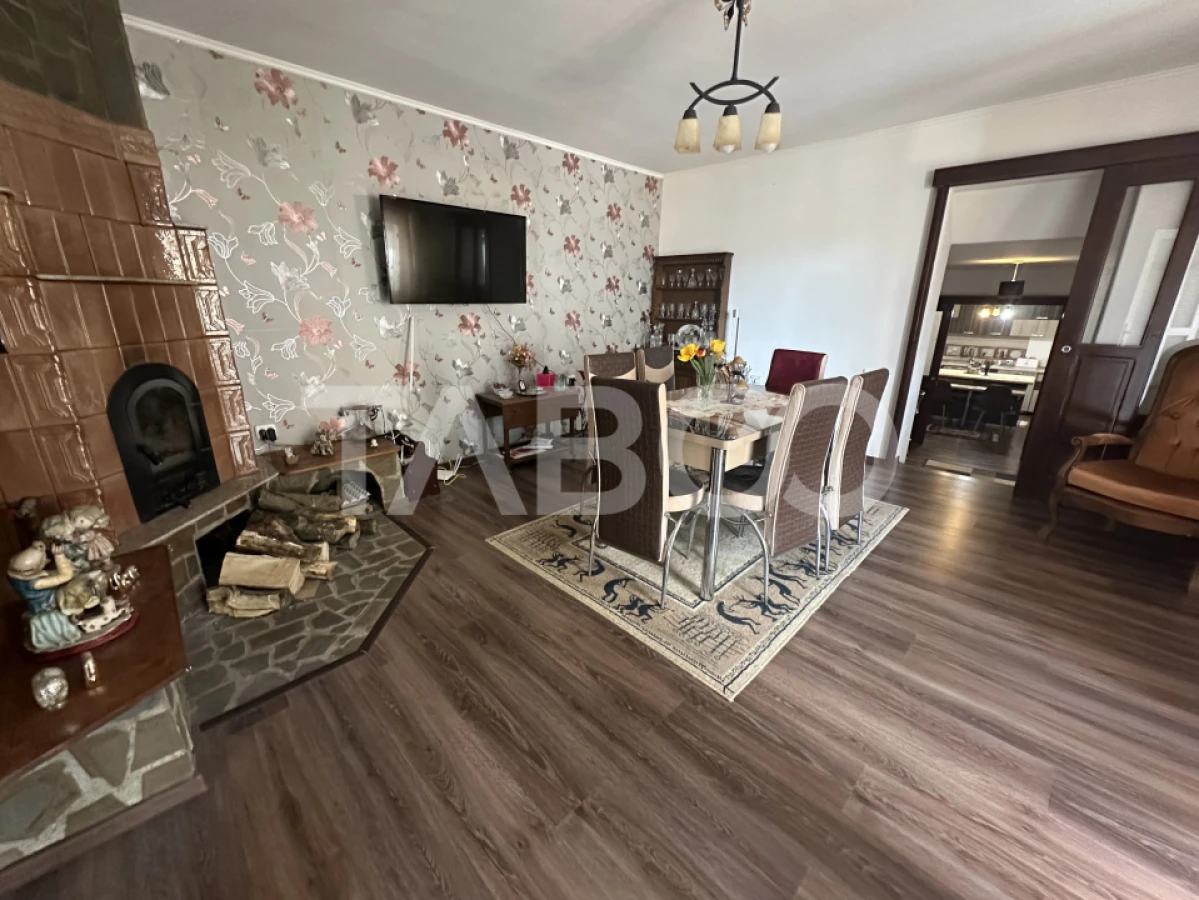 Casa de vanzare 5 camere zona barbeque salon de evenimete ciubar - 8