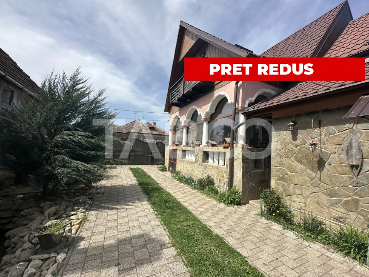 Casa de vanzare 5 camere zona barbeque salon de evenimete ciubar - 1