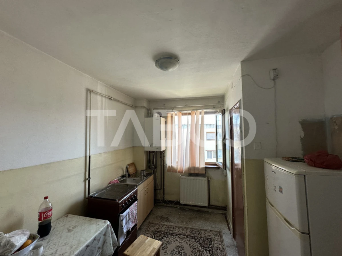 Apartament de vanzare 3 camere 75 mp utili zona Negoiu Fagaras - 4
