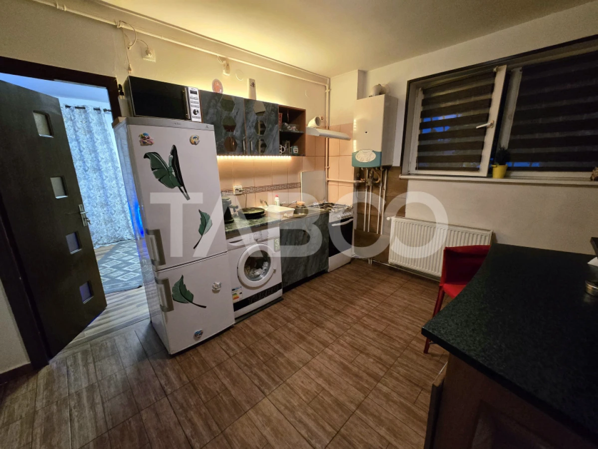 Garsoniera decomandata 28 mp utili mobilata utilata zona Tilisca Sibiu - 8