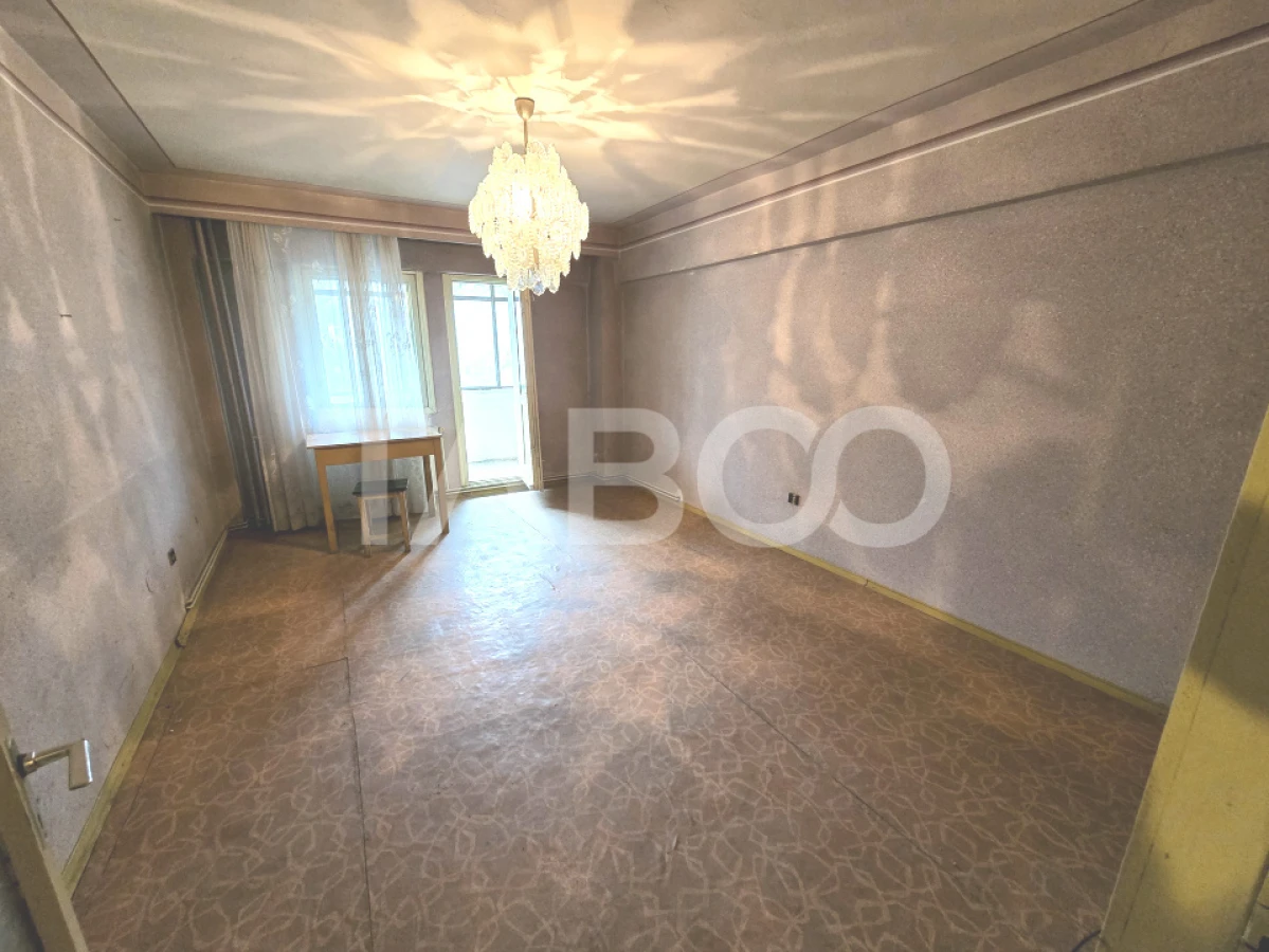 Apartament decomandat 4 camere 4 balcoane 2 bai etaj 1 Central Sibiu - 4