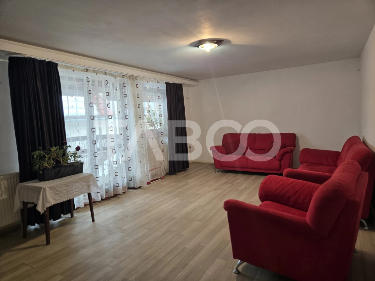 Spatiu pentru birouri de inchiriat 30mp zona Lupeni Sibiu - 1