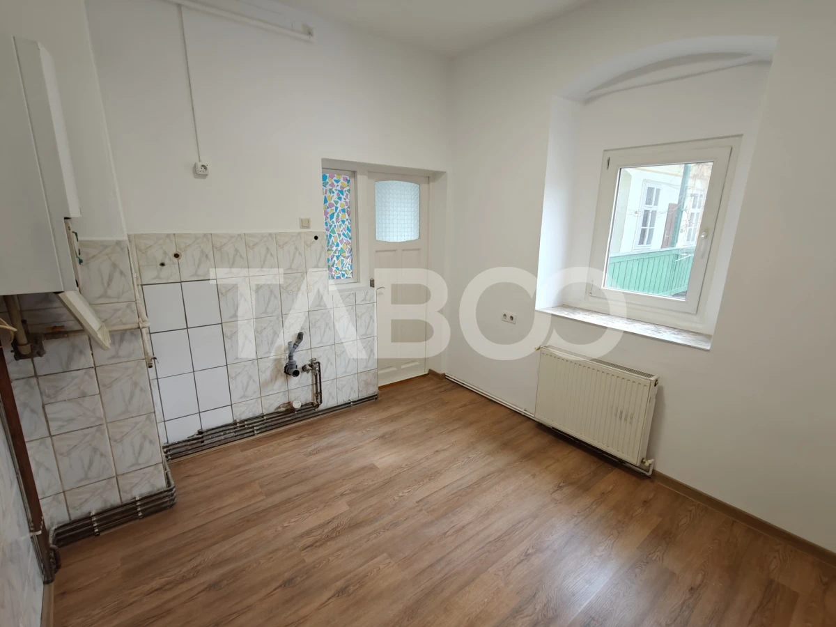 Apartament 2 camere de inchiriat - Str Alexandru Xenopol - comision 0 - 7