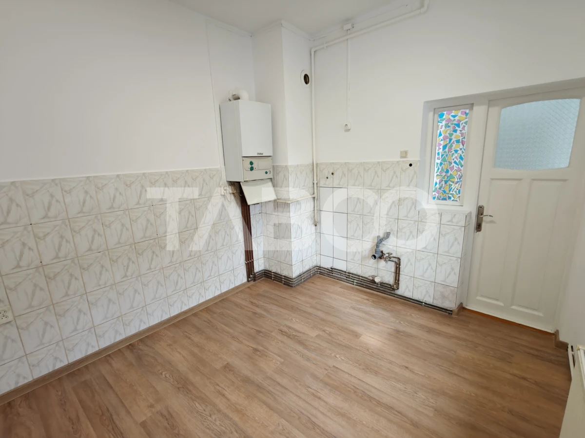 Apartament 2 camere de inchiriat - Str Alexandru Xenopol - comision 0 - 6