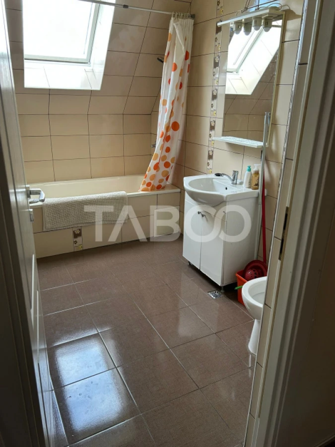 Vanzare apartament cu 2 camere decomandate cu parcare vila cartie Iris - 5