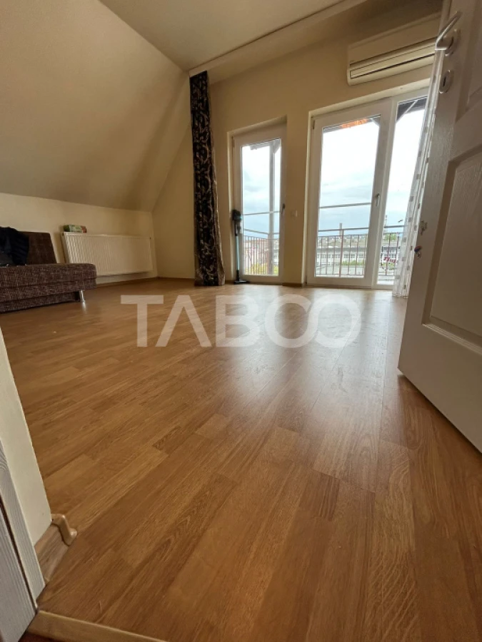 Vanzare apartament cu 2 camere decomandate cu parcare vila cartie Iris - 1