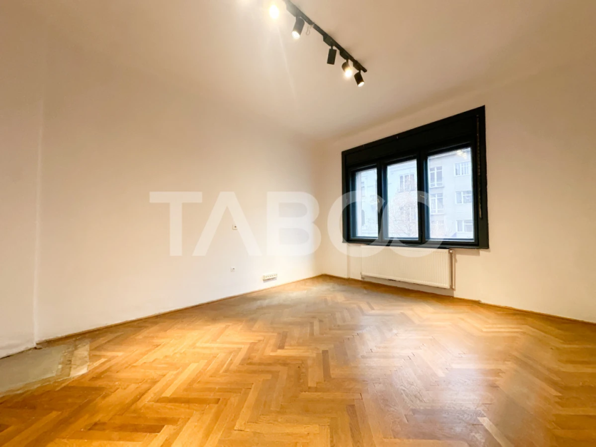 De vanzare apartament 4 camere 120 mp Ultracentral in Cluj-Napoca - 3