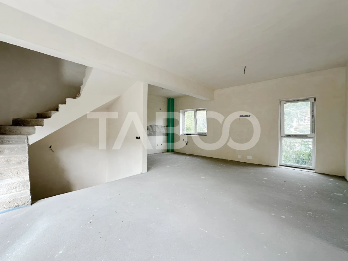 Vanzare duplex premium garaj pentru 2 masini chiar la intrare Tauti - 1