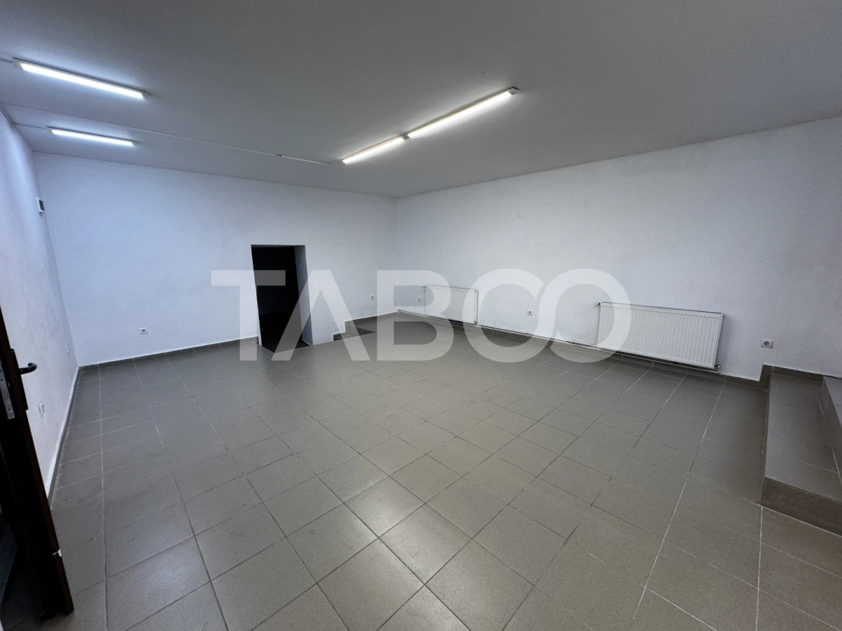 Spatiu comercial renovat 84 mpu doua intrari la strada Orasul de Jos - 2