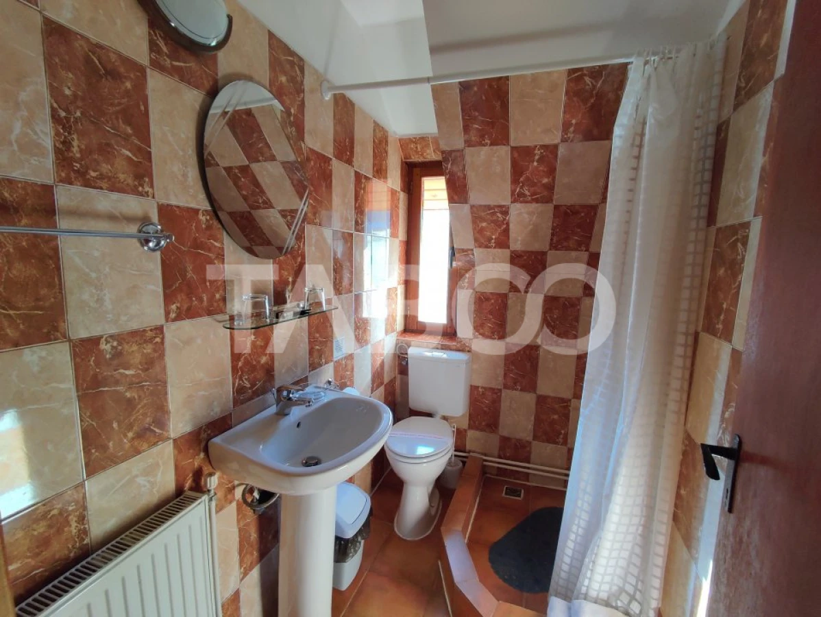 EXCLUSIVITATE - Casa 9 camere 615 mpu 9 bai 3600 mp teren in Fantanele - 8