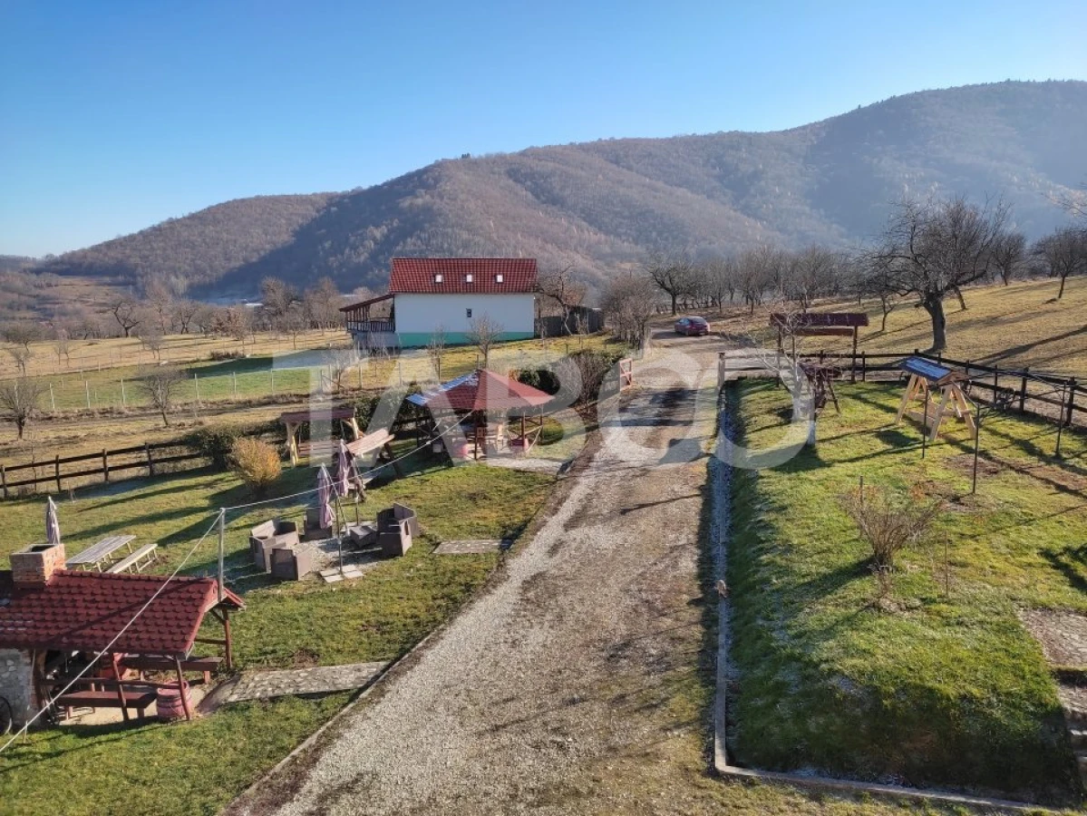 EXCLUSIVITATE - Casa 9 camere 615 mpu 9 bai 3600 mp teren in Fantanele - 3