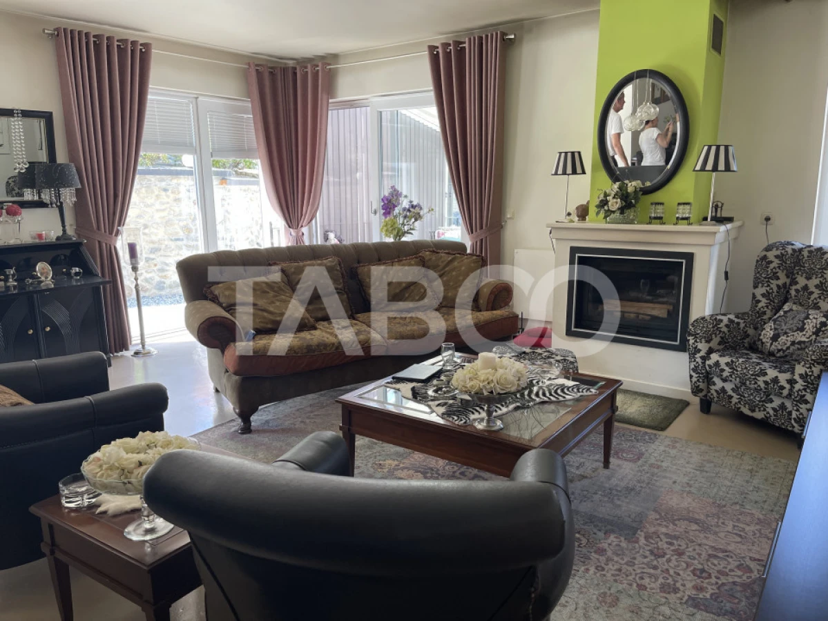 Casa 7 camere 6 bai terase teren 1180mp aproape de Castel si Poveste - 10