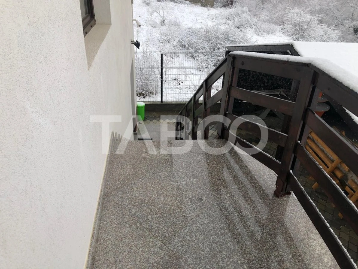 Casa individuala 7 camere cu 500 mp teren in Selimbar - 9